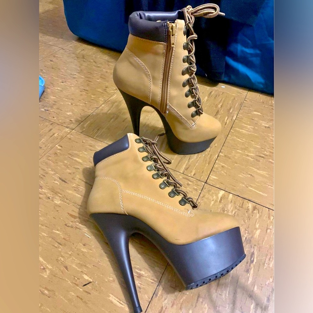 Pleaser Heels Women’s size 6
